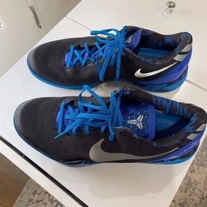 Koby Bryant Mamba Low Top Basketball Shoe